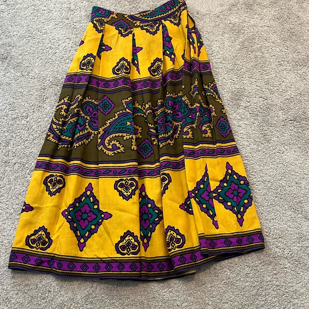 Byblos Made in Italy size S Vibrant Yellow and Purple Women's Skirt